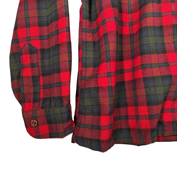 PENDLETON Vintage Plaid Virgin Wool Flannel in red / forest green - Picture 4 of 10